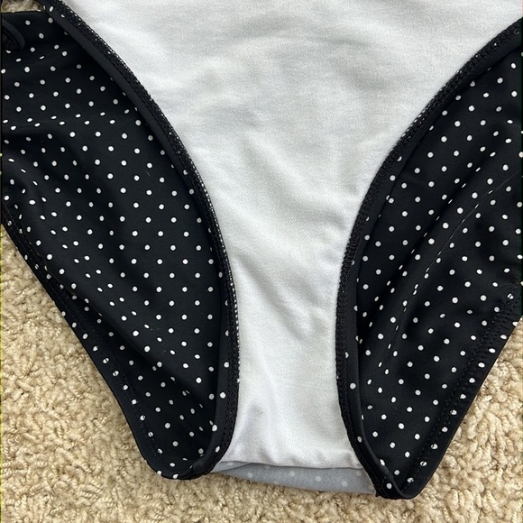 Hula Honey black and white triangle polkadot bathing suit size large - Picture 6 of 6